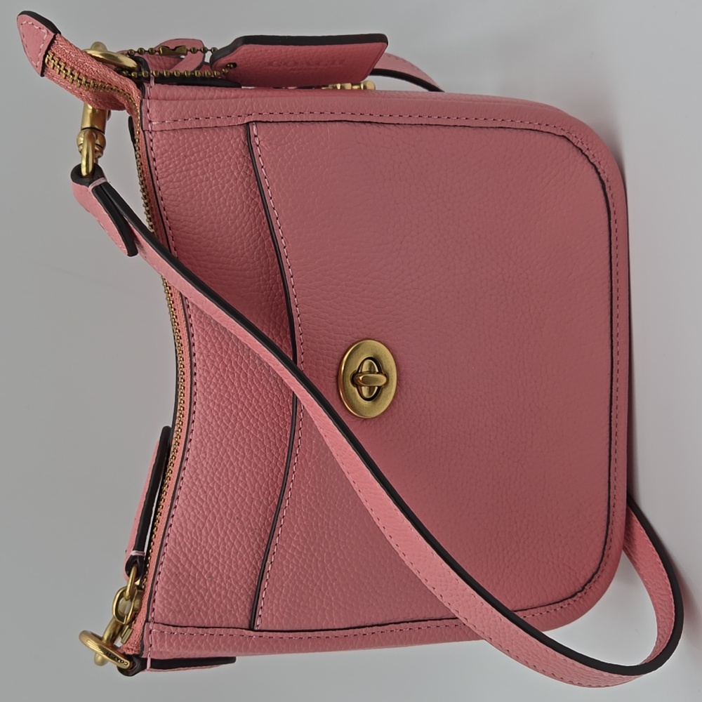 #125  NWOT - Coach Polished Pebble Leather Chaise Crossbody 19 Bubblegum